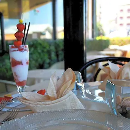Hotel Angela 3*
