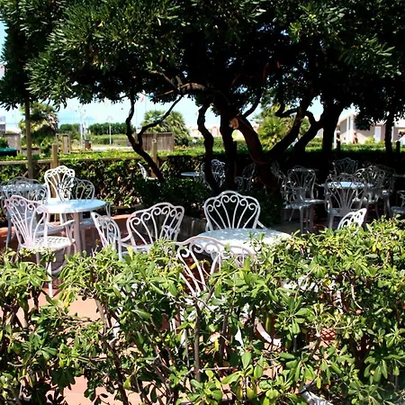 Hotel Angela 3*